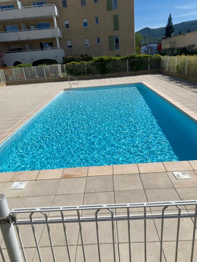 Studio Brignoles Piscine Emplacement Ideal Exteriér fotografie